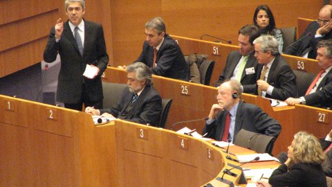 Cambra del Parlament Europeu, des de la tribuna de premsa, durant la intervenció del primer ministre portuguès, el socialista José Sócrates. Brussel·les. 18 de desembre de 2007
