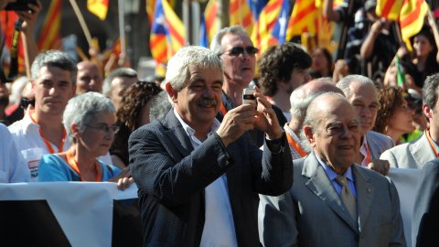 El president de la Generalitat, José Montilla, i els expresidents Jordi Pujol i Pasqual Maragall a la manifestació amb el lema Som una nació. Nosaltres decidim, que aplega un milió i mig de persones segons els organitzadors, Òmnium Cultural. Barcelona. 10 de juliol de 2010