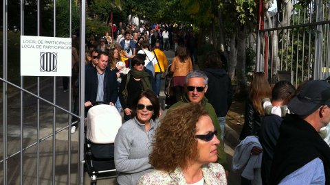 Procés participactiu sobre la independència de Catalunya, a l'institut Bisbe Sivilla de Calella. 9 de novembre de 2014