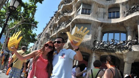 Manifestació amb el lema ‘Som una nació. Nosaltres decidim’, que aplega un milió i mig de persones segons els organitzadors, Òmnium Cultural. La marxa pel passeig de Gràcia en resposta a la sentència del Tribunal Constitucional que retalla l'Estatut d'Autonomia de Catalunya esdevé un clam a favor de la independència. Barcelona. 10 de juliol de 2010