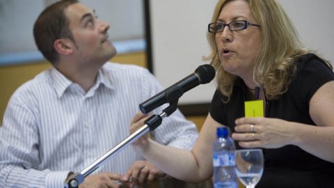 Primer aniversari d'Osonosfera a la biblioteca de Taradell, amb Josep Comajoan, Trina Milan i Saül Gordillo. Taradell. 19 de juny de 2009