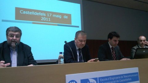 La història (no explicada) de la creació del domini .cat, una entrevista de Saül Gordillo als seus protagonistes: Marc Pifarré, excap de projectes del Centre de Telecomunicacions i Tecnologies de la Informació, Manuel Sanromà, exmembre del Board de l’Internet Society, i Jordi Alvinyà, exsecretari de Telecomunicacions i Societat de la Informació. Castelldefels. 17 de maig de 2011