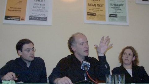 Sopar-col·loqui amb el periodista basc Martxelo Otamendi, presentat per Saül Gordillo. Cal Tio Canya. Pineda de Mar. 8 d'abril de 2003