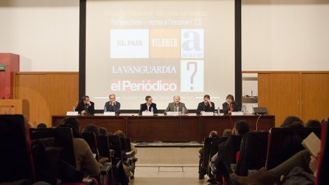 Debat a la Universitat Autònoma de Barcelona amb Saül Gordillo (El Periódico), Enric Sierra (La Vanguardia), Francesc Valls (El País), Carles Capdevila (Ara) i Vicent Partal (Vilaweb). Bellaterra. 18 de gener de 2013
