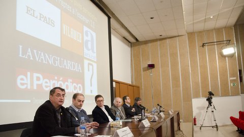 Debat a la Universitat Autònoma de Barcelona amb Saül Gordillo (El Periódico), Enric Sierra (La Vanguardia), Francesc Valls (El País), Carles Capdevila (Ara) i Vicent Partal (Vilaweb). Bellaterra. 18 de gener de 2013