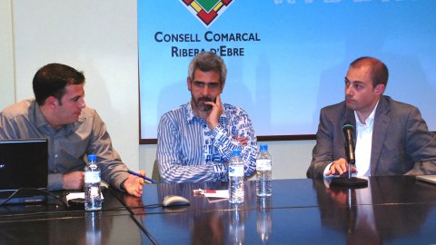 Jornada sobre Política 2.0 al Consell Comarcal de la Ribera d'Ebre, amb Ricard Espelt i Saül Gordillo. Móra d'Ebre. 28 d'abril de 2011