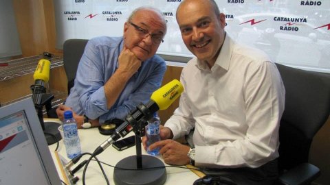 Tertúlia a L'oracle de Catalunya Ràdio, de Xavier Graset, amb Manuel Cuyàs, Judith Carrera, Xavier Antich i Saül Gordillo, que presenta el seu llibre Sobirania.cat. Barcelona. 7 de juliol de 2014