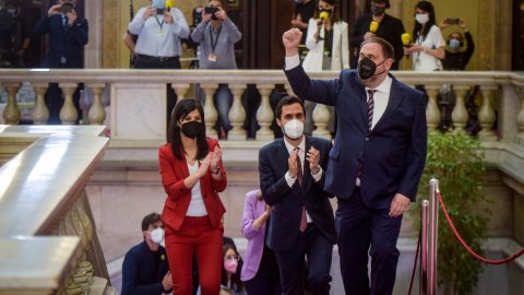 El matí de Catalunya Ràdio, de Laura Rosel, entrevista Oriol Junqueras, que aprofita un permís penitenciari per assistir al Parlament de Catalunya, on Catalunya Ràdio fa un programa especial amb motiu del ple d'investidura de Pere Aragonès com a 132è president de la Generalitat. Barcelona. 21 de maig de 2021