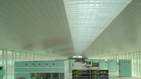 Obres de la terminal sud de l'aeroport del Prat. Visita a les obres de l'Agència Catalana de Notícies. 3 d'octubre de 2008