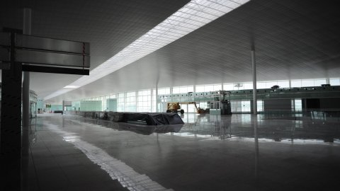 Obres de la terminal sud de l'aeroport del Prat. Visita a les obres de l'Agència Catalana de Notícies. 3 d'octubre de 2008