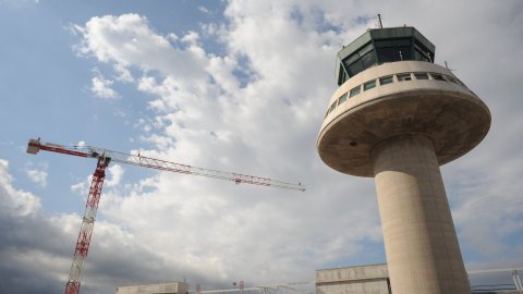 Obres de la terminal sud de l'aeroport del Prat. Visita a les obres de l'Agència Catalana de Notícies. 3 d'octubre de 2008