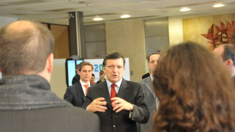 Trobada de periodistes catalans amb el president de la Comissió Europea, José Manuel Durao Barroso, posterior a la roda de premsa sobre Cinc Anys d'una UE Ampliada. Palau de Congressos. Praga. 2 de març de 2009 