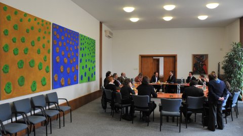 Reunió de periodistes catalans amb Pavel Bem, alcalde de Praga. Ajuntament de Praga. 2 de març de 2009