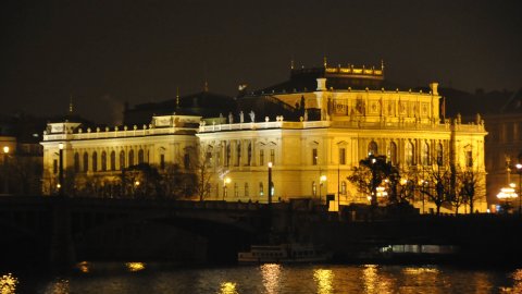 Praga. Palau. Riu Vltava. 2 de març de 2009