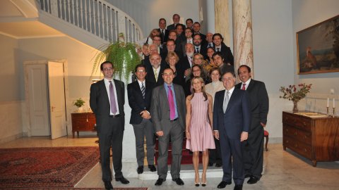 Ambaixada espanyola, amb l'ambaixador Enrique Viguera. Delegació periodistes catalans. Parlamentaris catalans i espanyols. Estocolm. 5-6 d'octubre de 2009