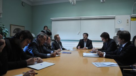 Trobada amb Ibrahim Baylan, secretari del Partit Socialdemòcrata Suec. Estocolm. 5-6 d'octubre de 2009