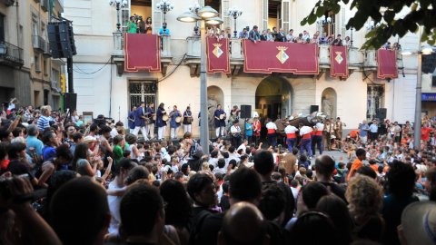 Les Santes. Desvetllament bellugós. Nit Boja. Mataró. 25 de juliol de 2010