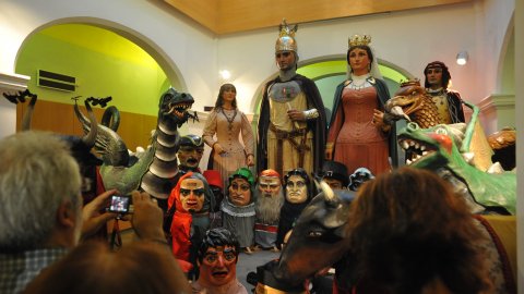 Les Santes. Desvetllament bellugós. Nit Boja. Mataró. 25 de juliol de 2010