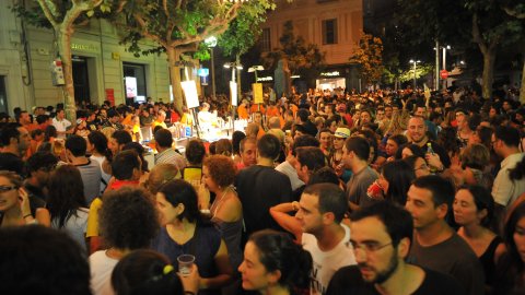 Les Santes. Desvetllament bellugós. Nit Boja. Mataró. 26 de juliol de 2010