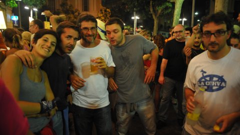 Les Santes. Desvetllament bellugós. Nit Boja. Laia Sabater, Agustí Lladó, Roland Ledo i Marc Rimblas. Mataró. 26 de juliol de 2010