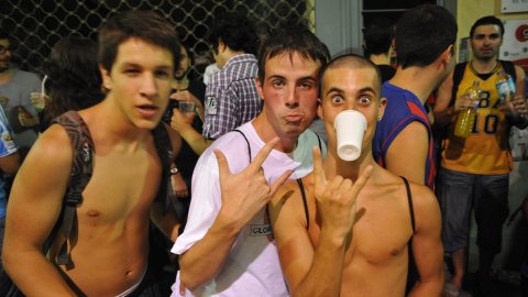Les Santes. Desvetllament bellugós. Nit Boja. Mataró. 26 de juliol de 2010
