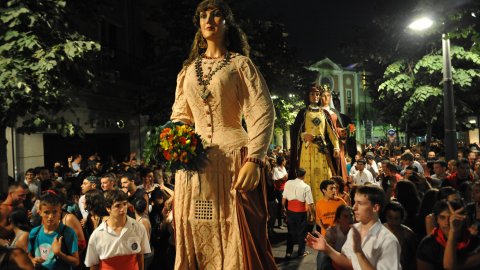 Les Santes. Desvetllament bellugós. Nit Boja. Mataró. 26 de juliol de 2010