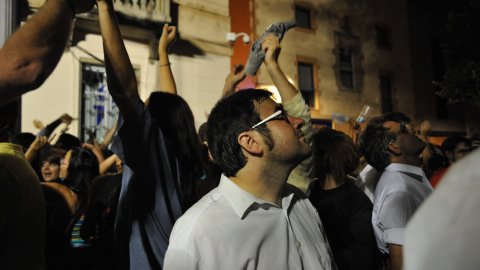 Les Santes. Desvetllament bellugós. Nit Boja. Mataró. 26 de juliol de 2010