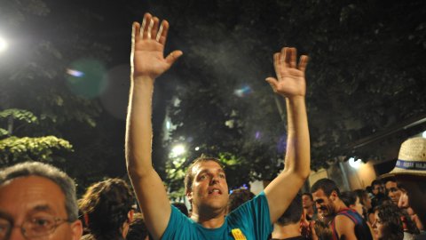Les Santes. Desvetllament bellugós. Nit Boja. Mataró. 26 de juliol de 2010