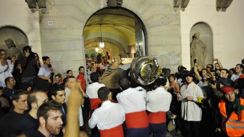 Les Santes. Desvetllament bellugós. Nit Boja. Robafaves. Mataró. 26 de juliol de 2010