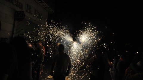 Les Santes. Desvetllament bellugós. Nit Boja. Mataró. 26 de juliol de 2010