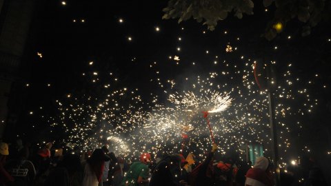 Les Santes. Desvetllament bellugós. Nit Boja. Mataró. 26 de juliol de 2010
