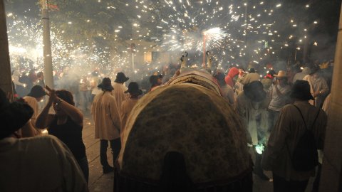 Les Santes. Desvetllament bellugós. Nit Boja. Mataró. 26 de juliol de 2010