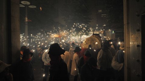 Les Santes. Desvetllament bellugós. Nit Boja. Mataró. 26 de juliol de 2010