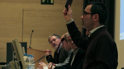 Taula rodona sobre integració de redaccions periodístiques a la Universitat Pompeu Fabra amb Ramón Salaverría, Toni Piqué, Joan Cal, Antoni Esteve i Saül Gordillo. Barcelona. 16 de maig de 2013
