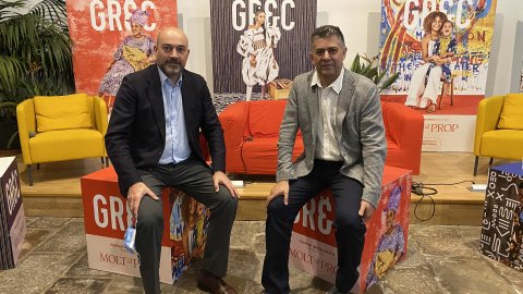 Catalunya Ràdio i Catalunya Música, emissores del Festival Grec de Barcelona. Cafè Africa amb Albert Puig a Catalunya Ràdio i diversos concerts per Catalunya Música. El director de Catalunya Ràdio, Saül Gordillo, amb el director del Grec, Cesc Casadesús. Barcelona. 3 de juny de 2021