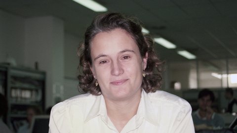 Eva Vinyals, a la redacció d'El Punt del Maresme, al camí de la Geganta. Mataró. 
