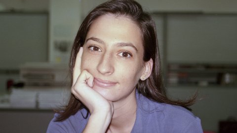 Ana Villaverde, a la redacció d'El Punt del Maresme, al camí de la Geganta. Mataró. 
