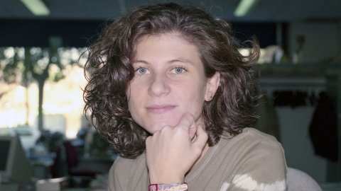 Núria Parera, a la redacció d'El Punt del Maresme, al camí de la Geganta. Mataró.