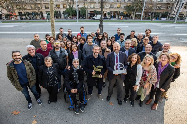 La família de Crims de Catalunya Ràdio, premiada amb l'Ondas i el Nacional de Comunicació. Pau Venteo.